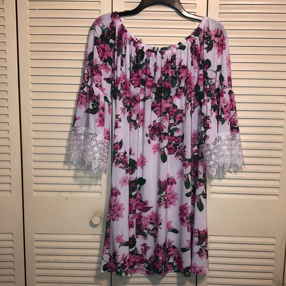 west loop Dresses & Skirts - West Loop Floral Off the Shoulder Dress